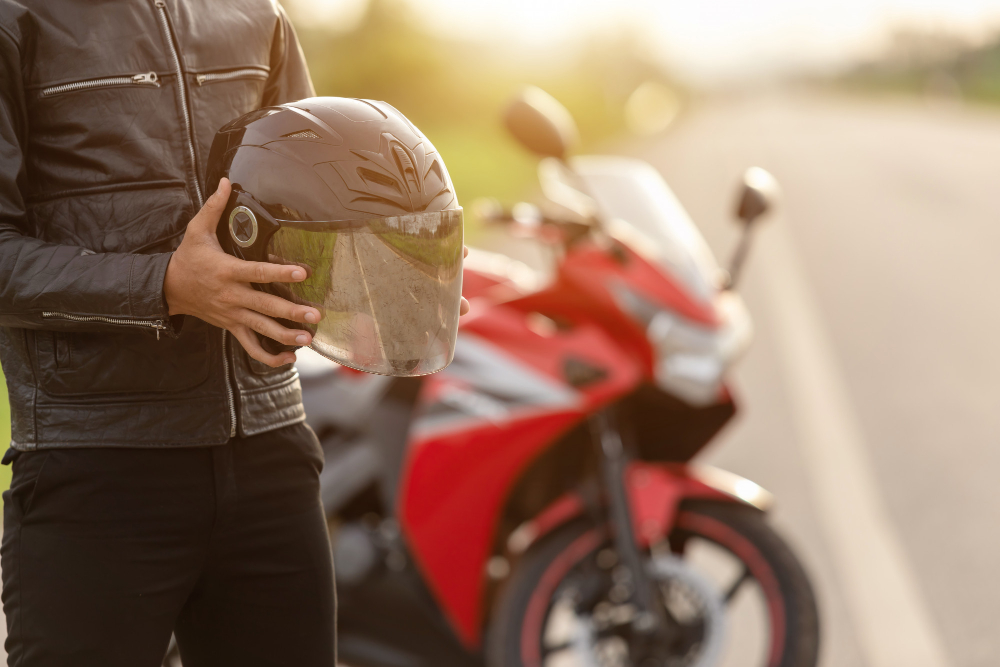 Como escolher o capacete de moto ideal: conforto + proteção